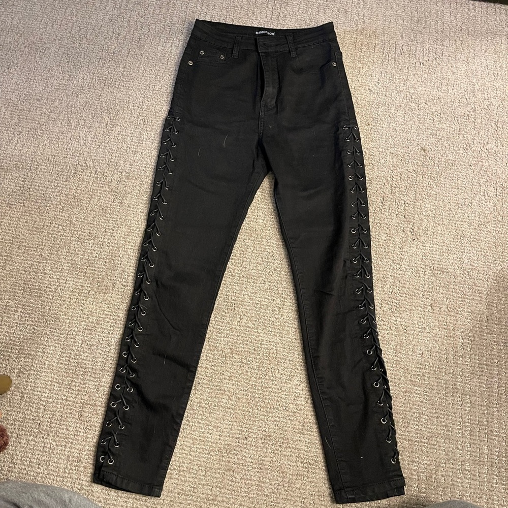 Side lace up black jeans